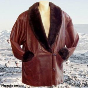 SOLD 💥 OVERLAND OUTFITTERS Brown Shearling Lambskin Leather Coat Fur Trimmed